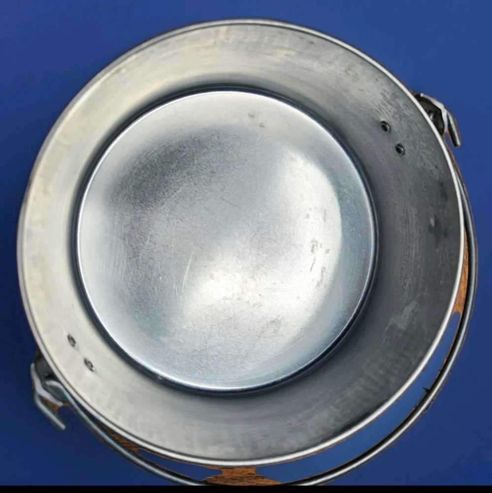 Authentic late 70s–early 80s Girl Scouts mess kit by Regal Aluminum